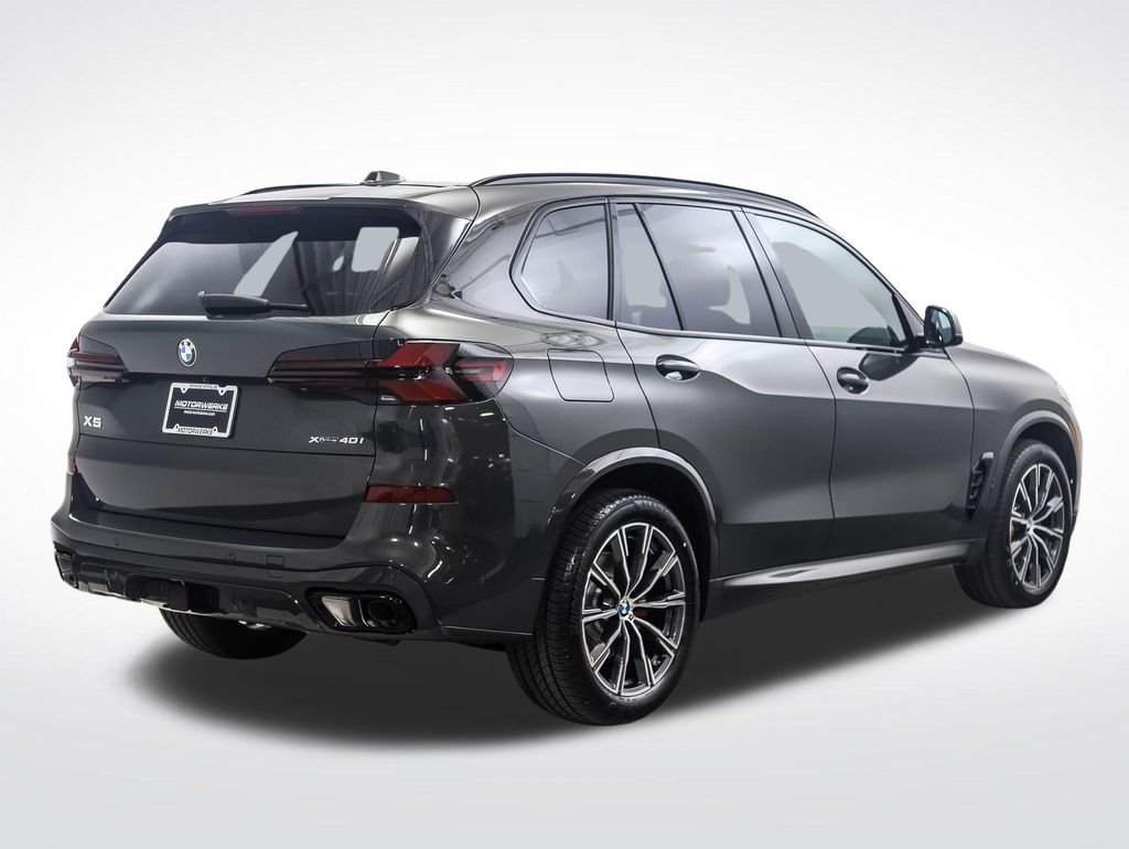New 2026 Gray Metallic BMW xDrive40i image 5