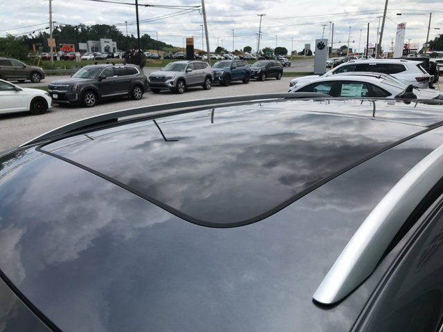 New 2026 Platinum Gray Metallic Volkswagen SE image 5
