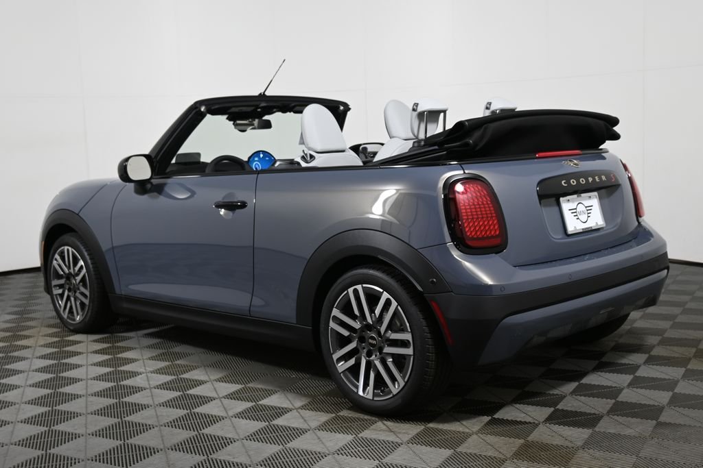 New 2026 Brown MINI Signature Plus image 12