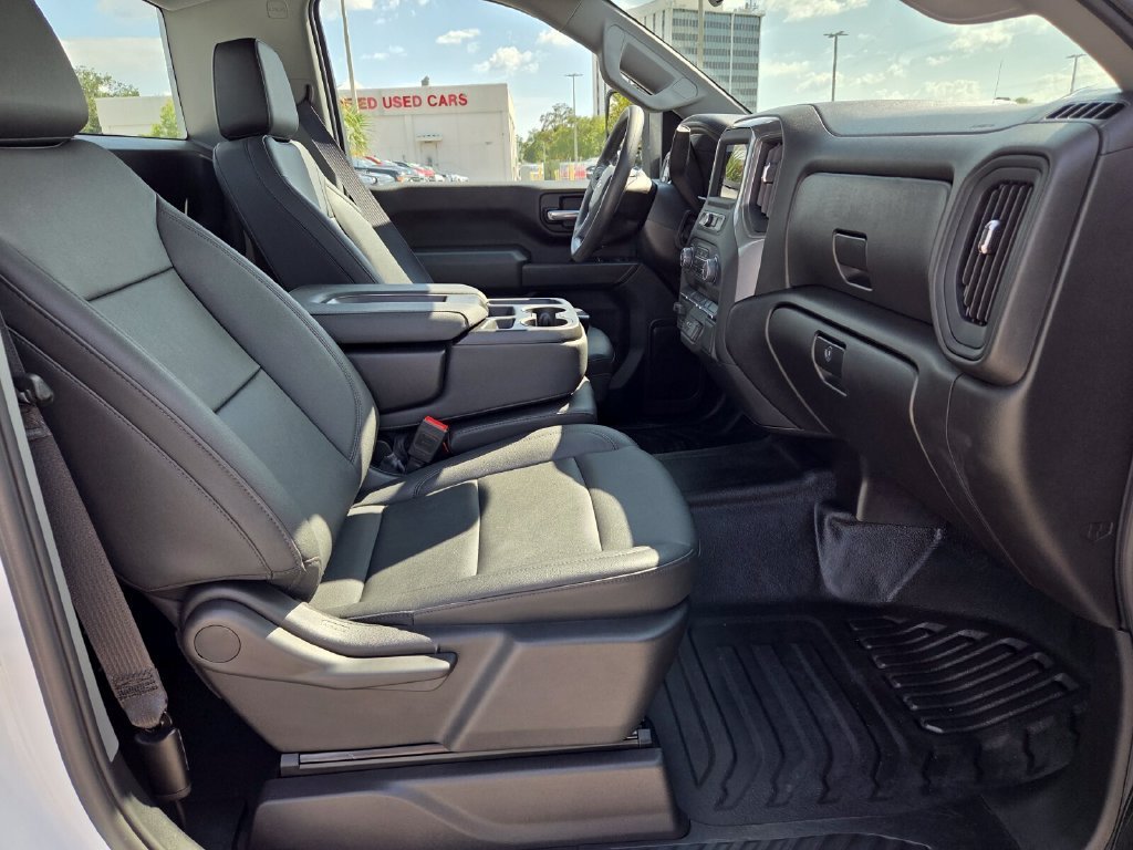 Used 2025 Summit White Chevrolet WT image 13