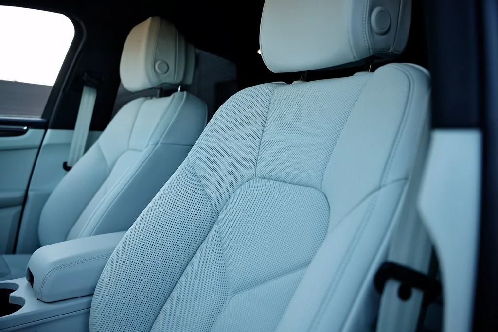 2026 Porsche Macan T - Photo 23