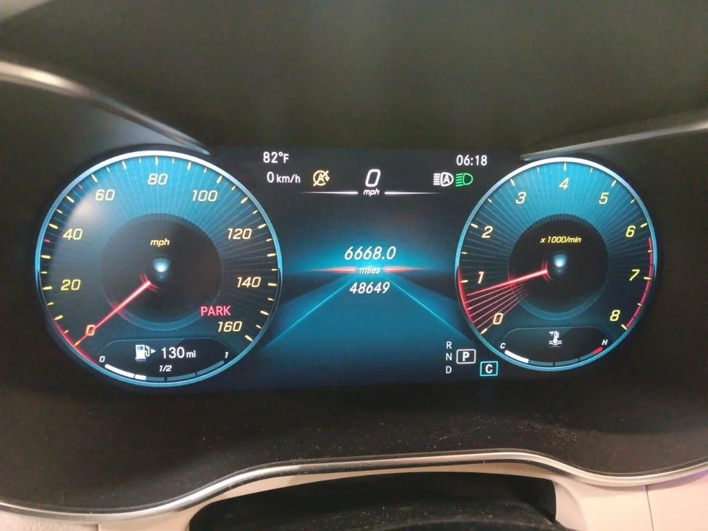 Used 2022 Black Mercedes-Benz GLC 300 image 4