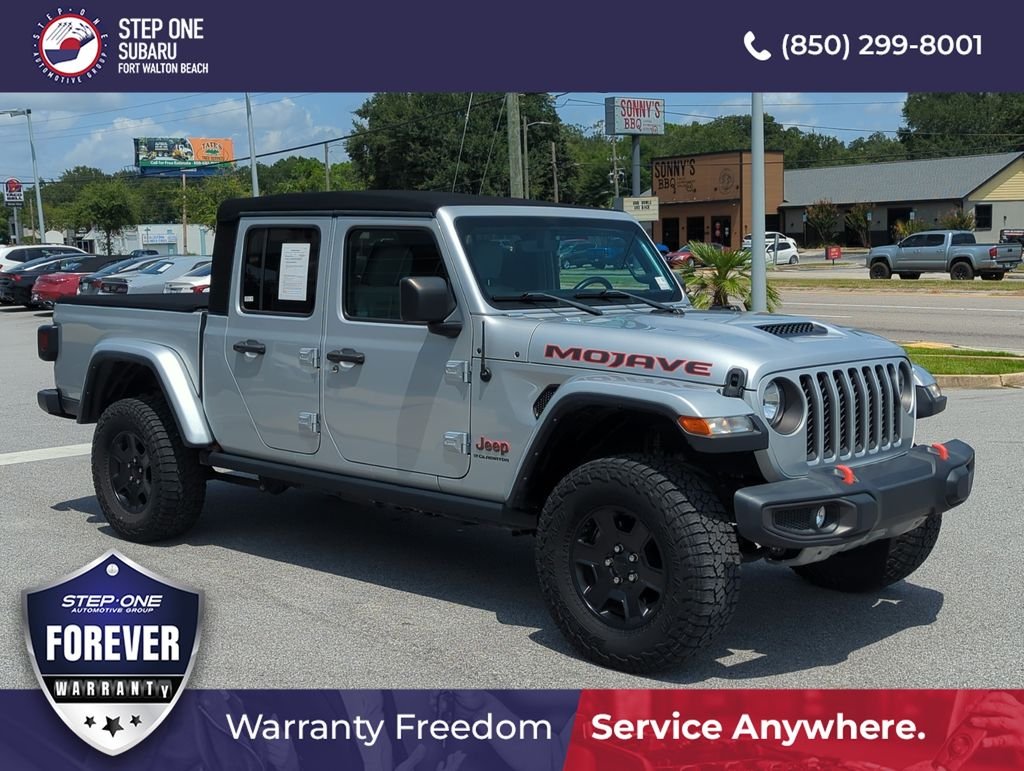 Used 2023 Silver Jeep Mojave image 9