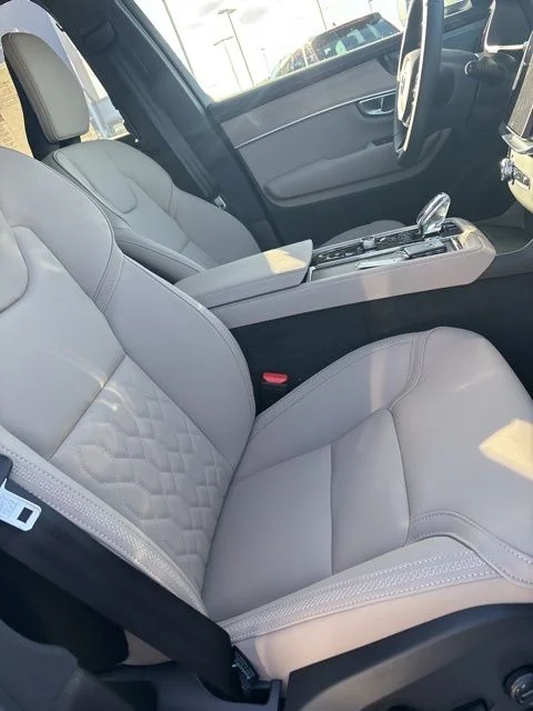 2026 Volvo XC90 Plus - Photo 34