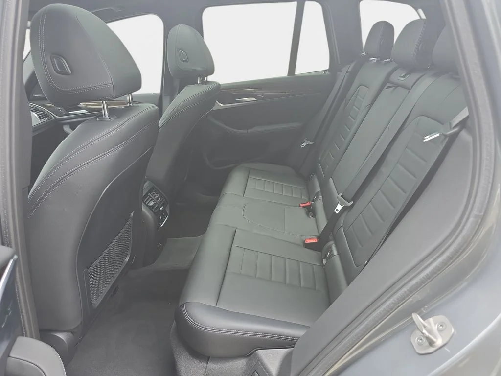 Used 2023 Gray BMW sDrive30i image 30