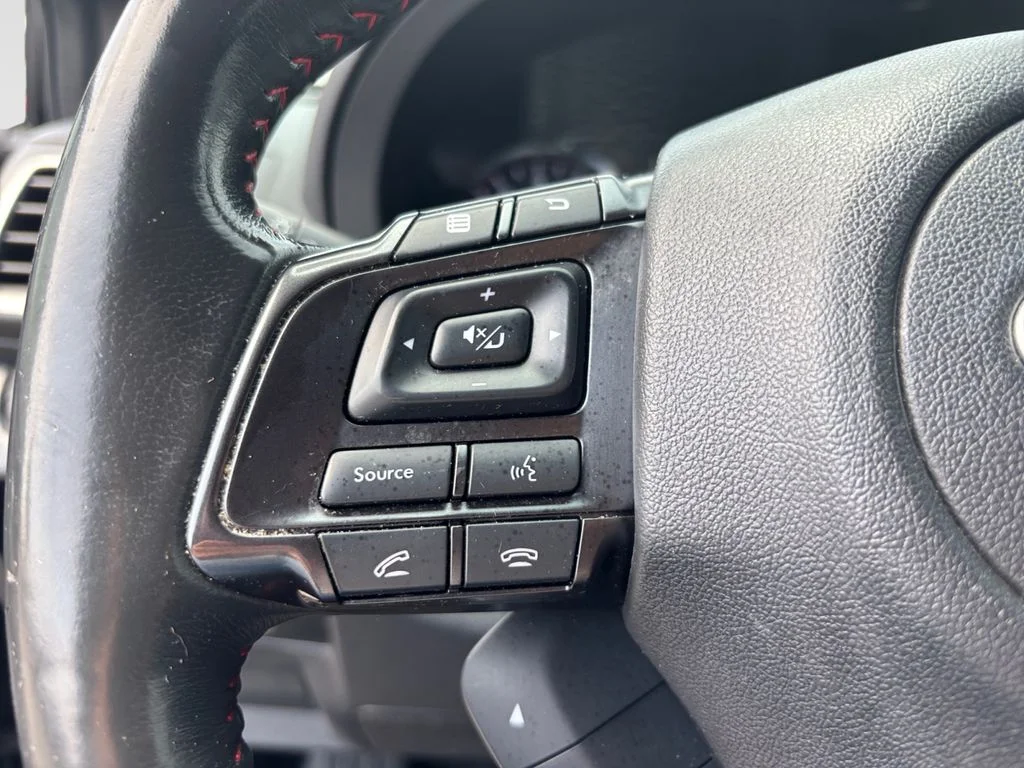 Used 2018 Black Subaru Base image 25