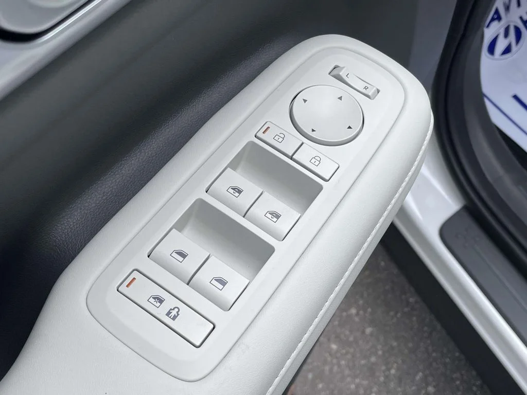New 2026 White Hyundai SEL image 16