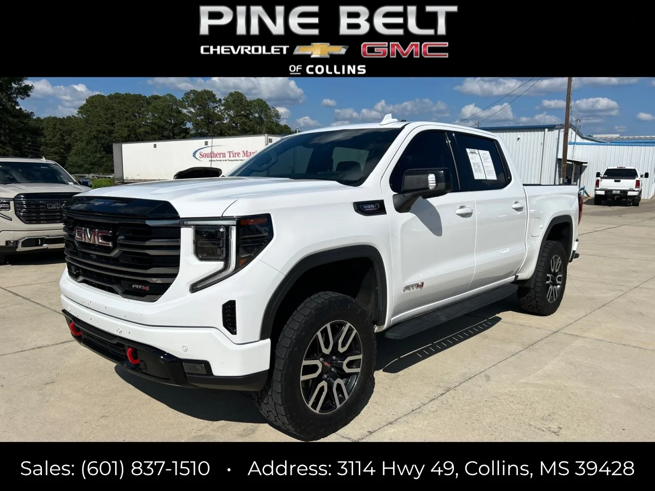 Used 2025 Summit White GMC AT4 image 1