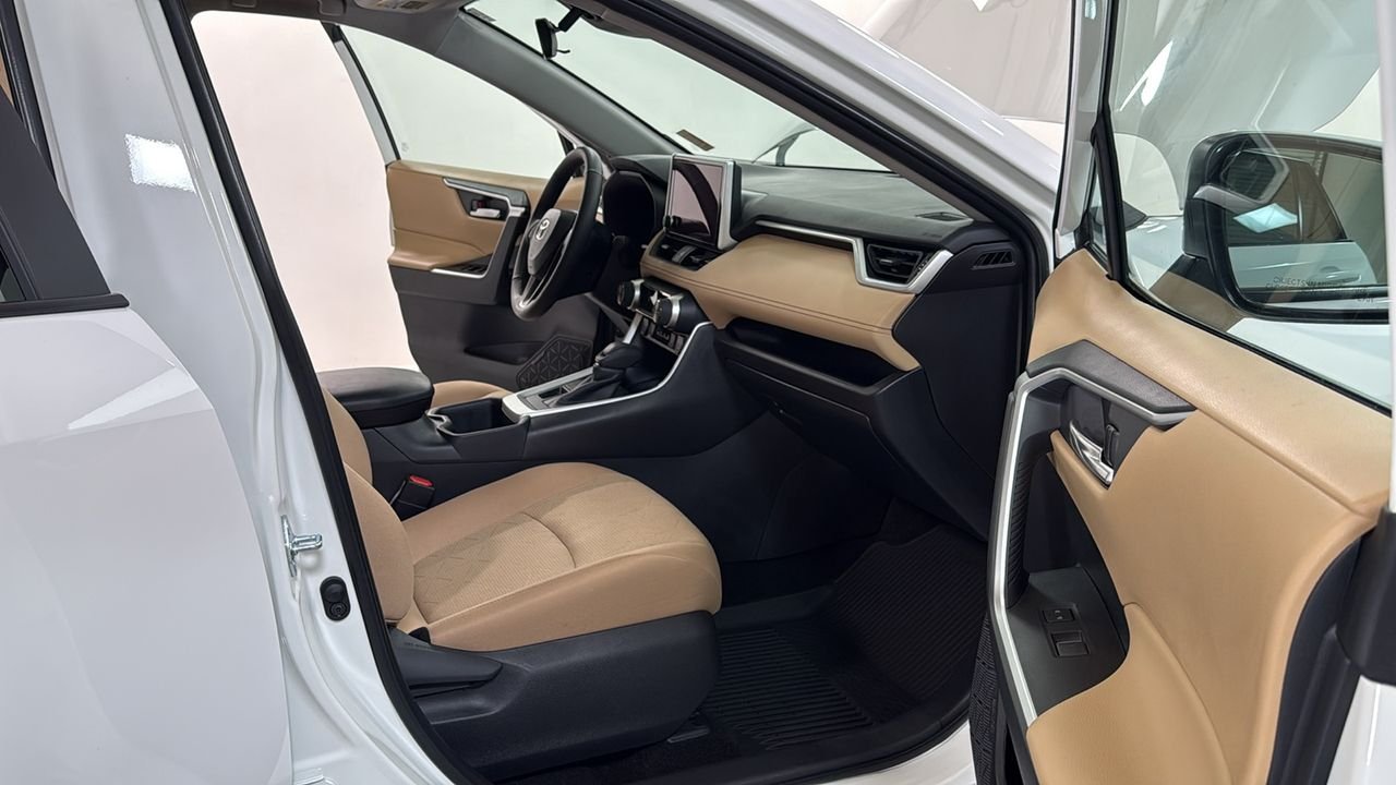 Certified Used 2025 White Toyota XLE image 18