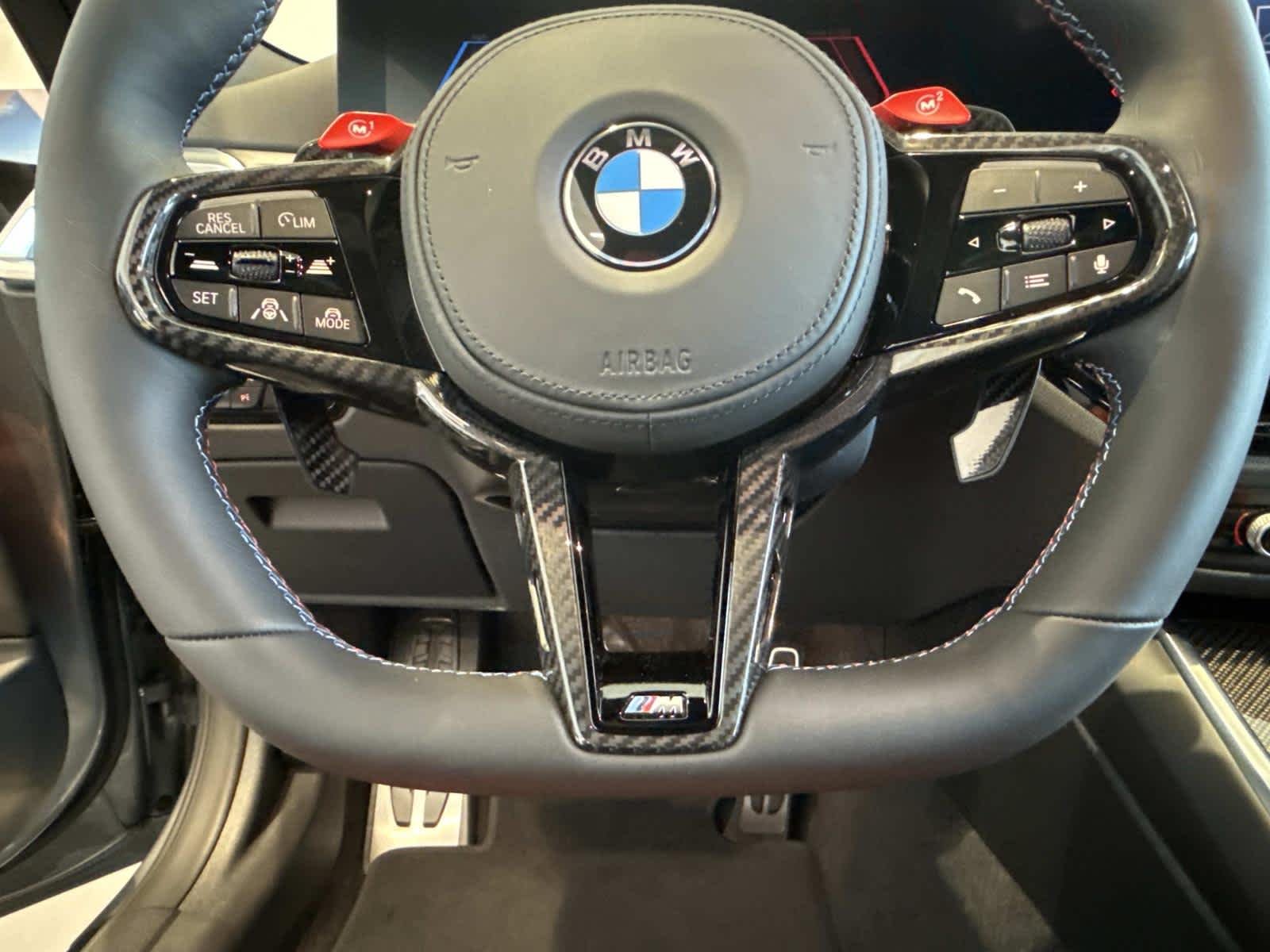 New 2026 Skyscraper Grey Metallic BMW Competition xDrive image 18