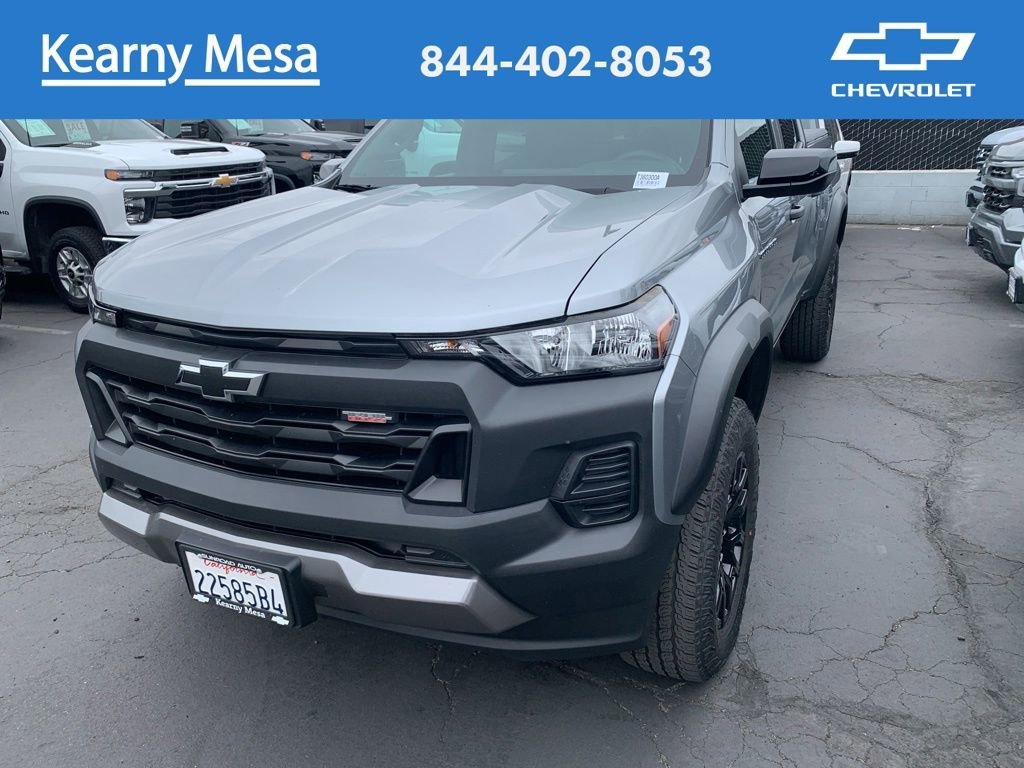 2024 Chevrolet Colorado 4WD Trail Boss Crew Cab Short Box's photo