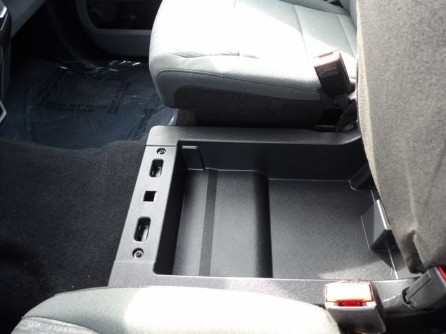 Used 2023 Oxford White Ford XLT image 30