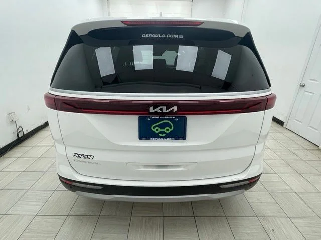 Certified Used 2024 White Kia  image 23