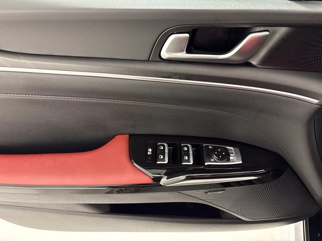 New 2027 Aurora Black Pearl Kia GT-Line image 23