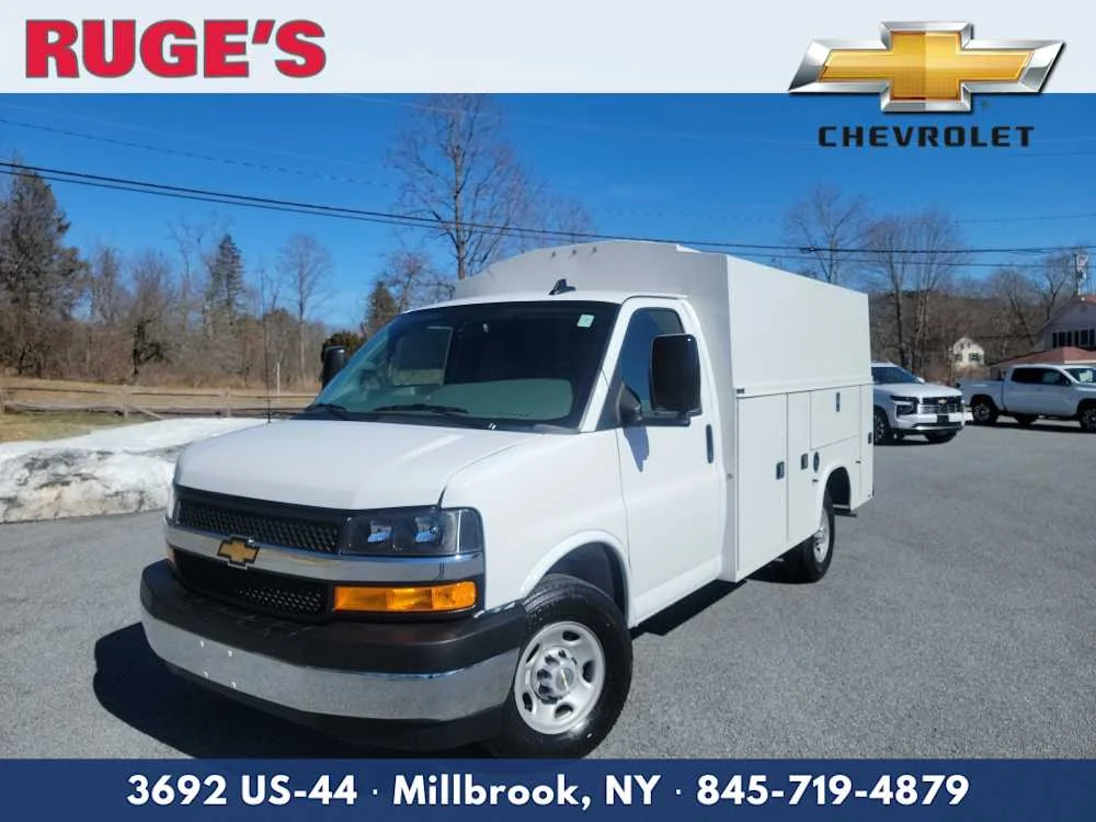 2026 Chevrolet Express 3500 139" WB's photo