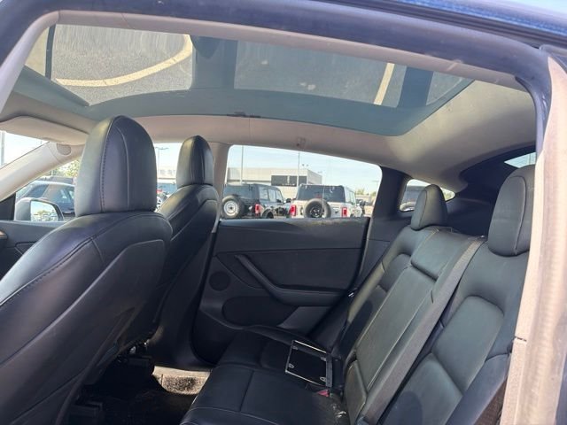 Used 2021 SELECT Tesla Performance image 11