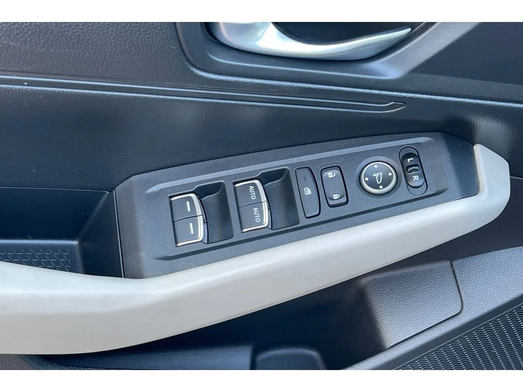 Used 2024 Meteorite Gray Metallic Honda LX image 11