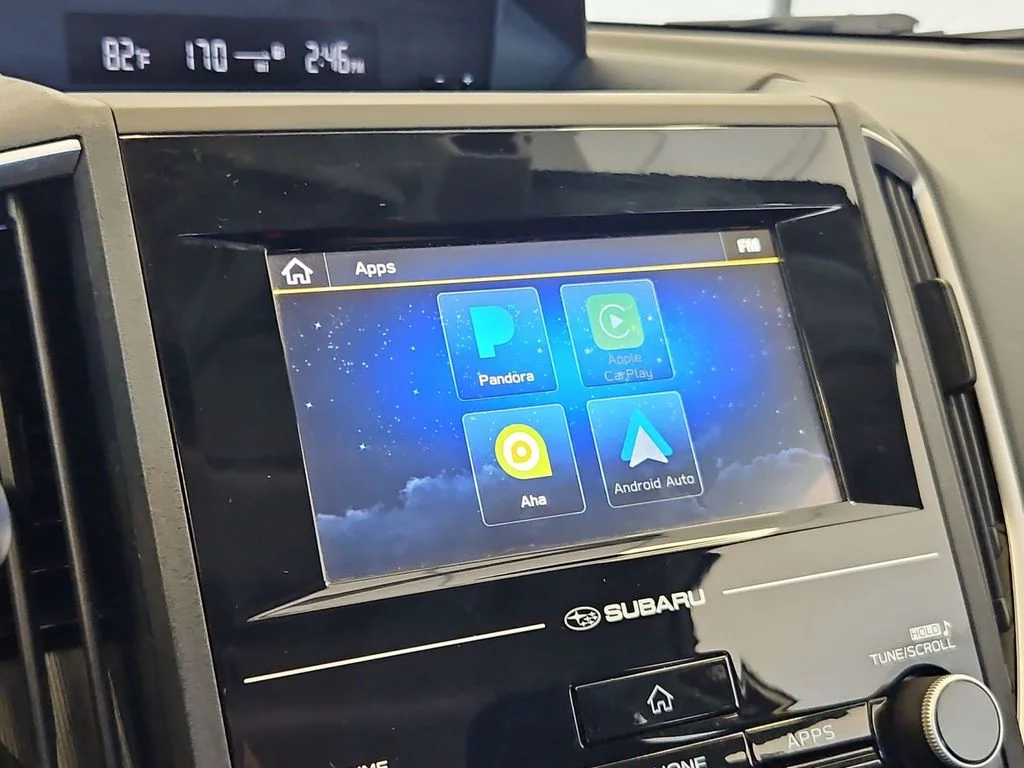Used 2022 Crystal White Pearl Subaru Base image 18
