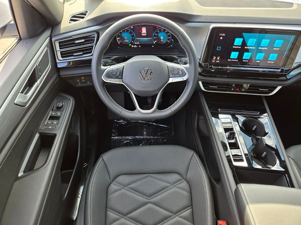 New 2025 White Volkswagen 2.0T SE w/Technology image 8