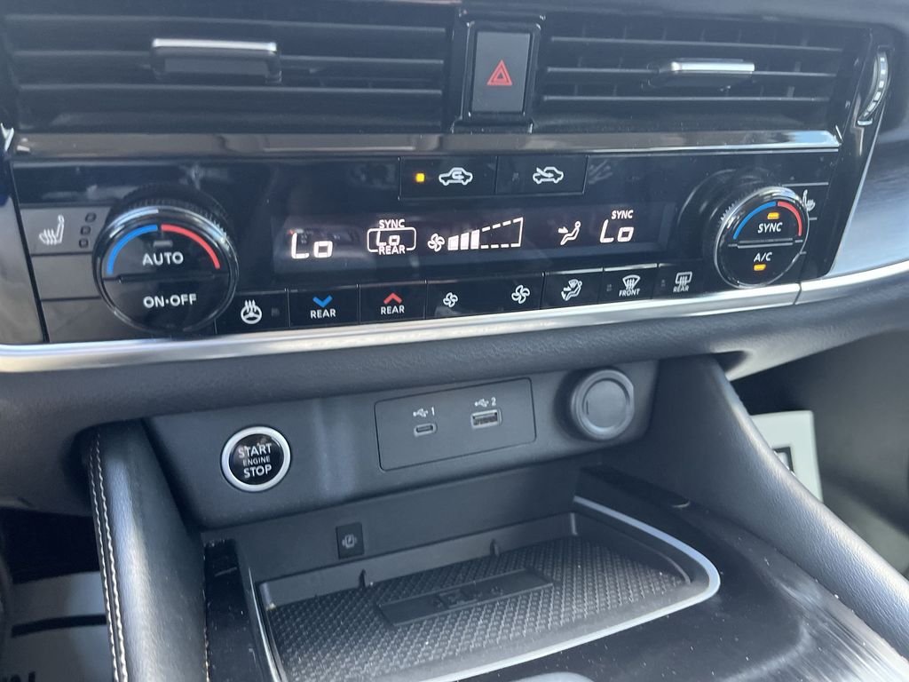 Used 2021 Gray Nissan SL image 19