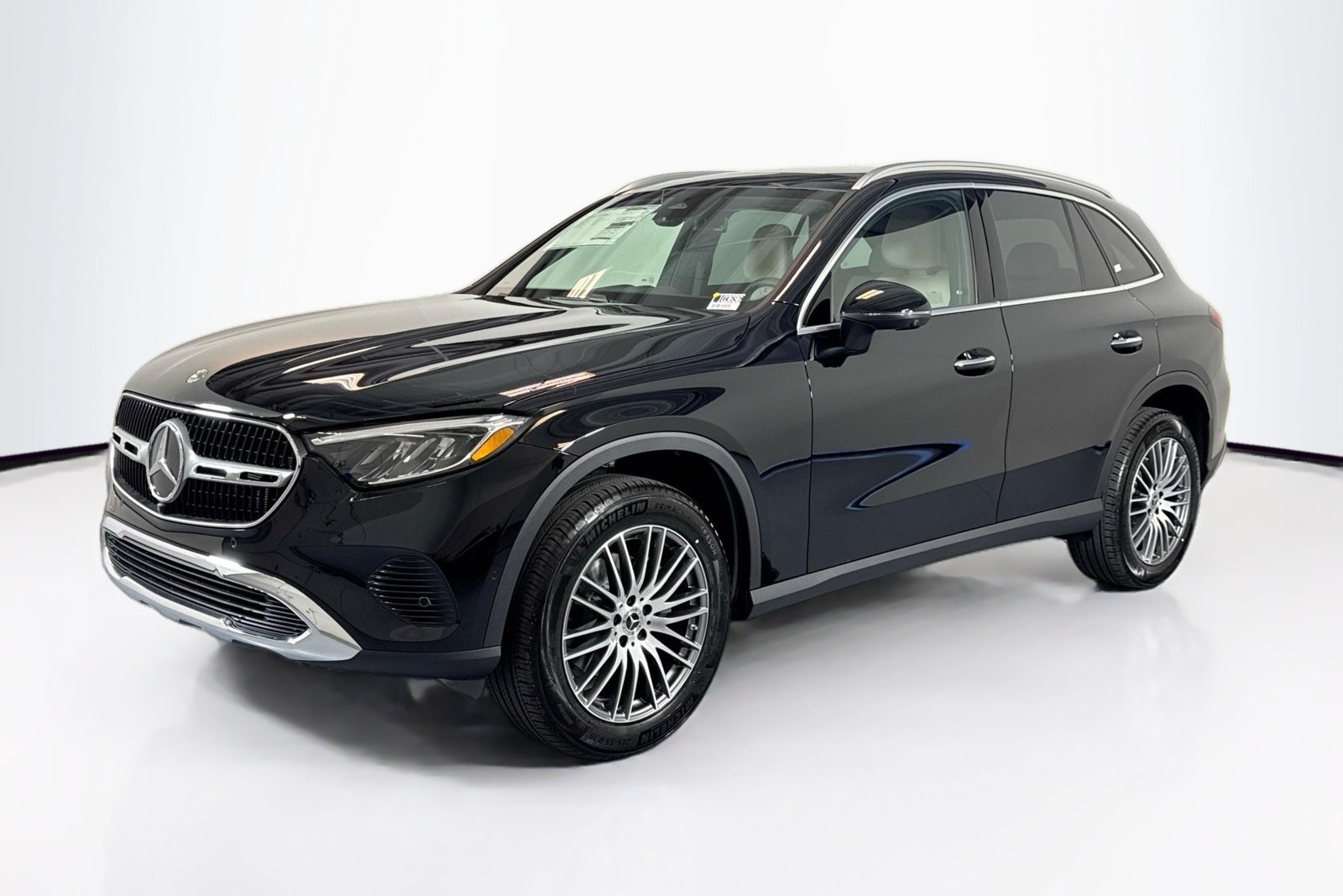 New 2026 Black Mercedes-Benz GLC 300 image 1