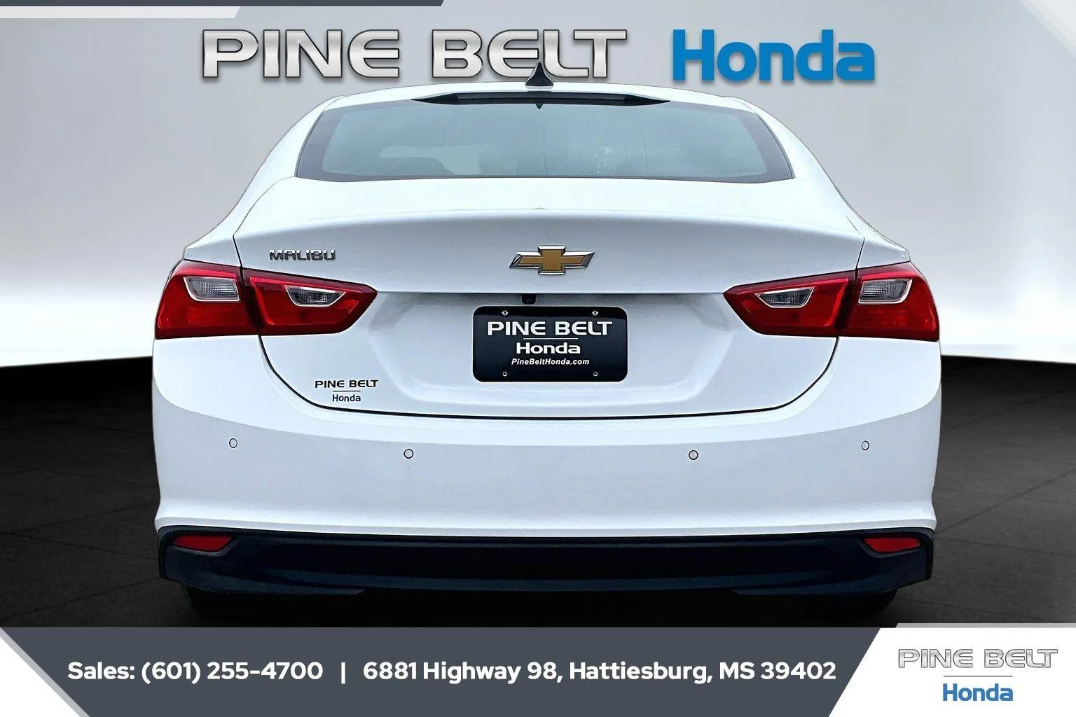 Used 2024 Summit White Chevrolet LS image 4