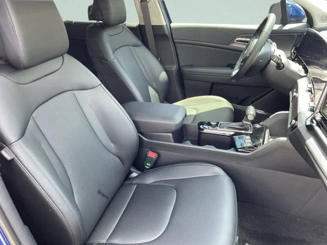 Used 2023 Blue Kia SX image 11