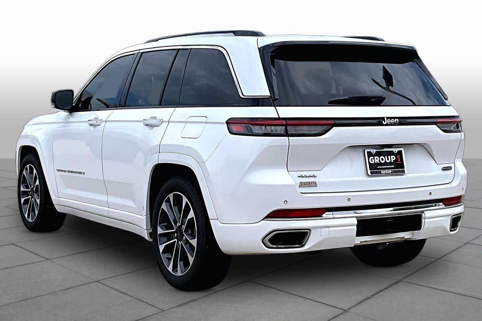 Used 2022 Bright White Clearcoat Jeep Overland image 12