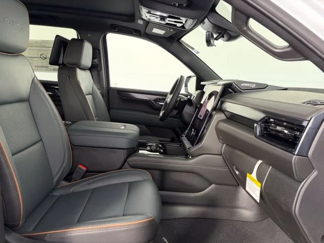 2026 GMC Yukon AT4 - Photo 38