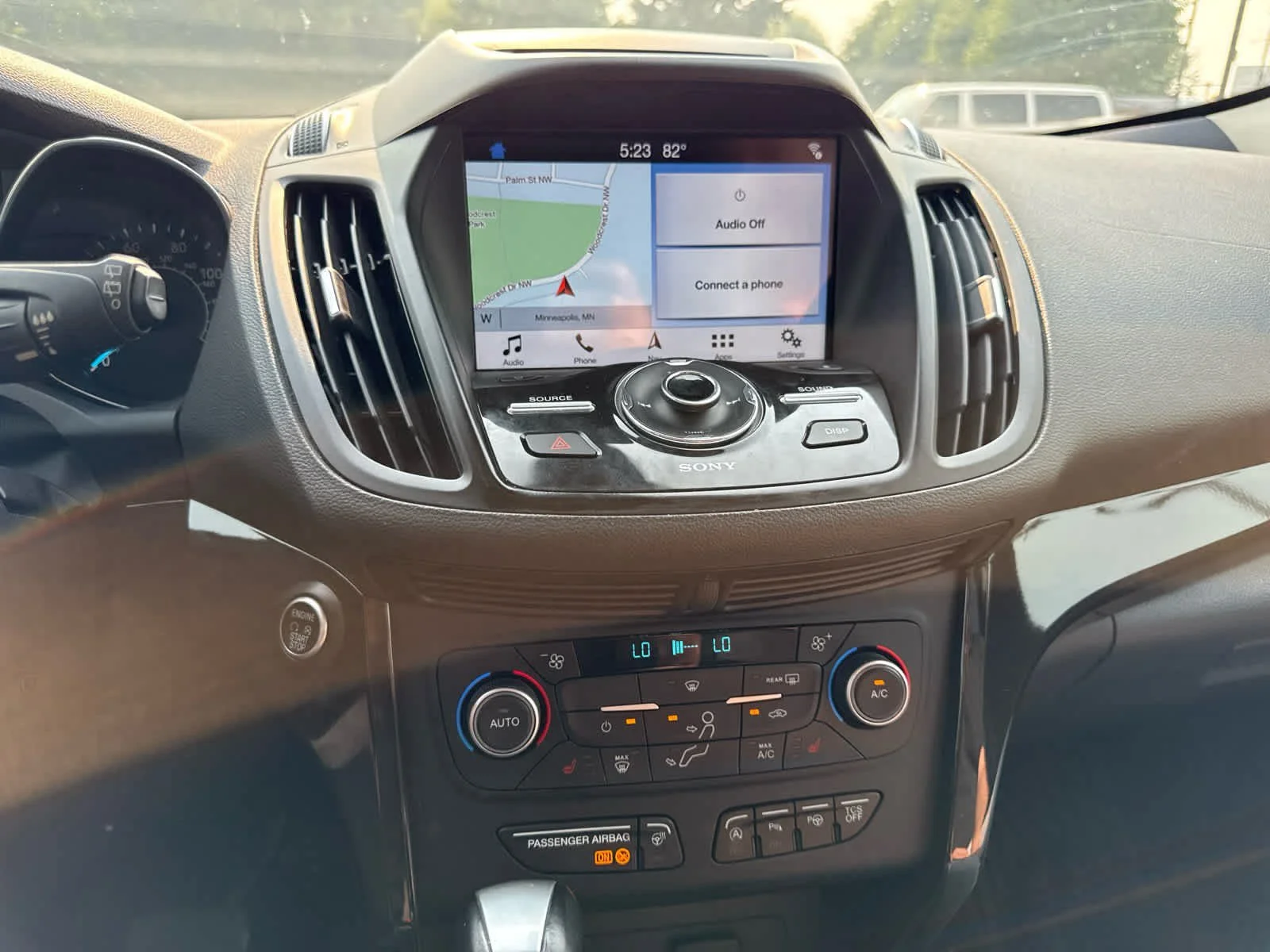 Used 2018 Ingot Silver Metallic Ford Titanium image 10