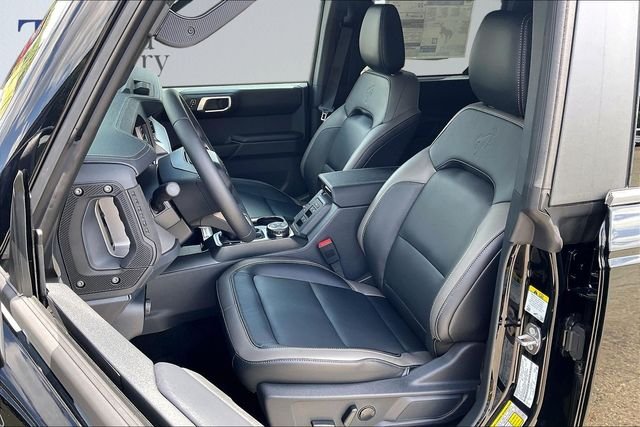 New 2026 Shadow Black Ford Outer Banks® image 9