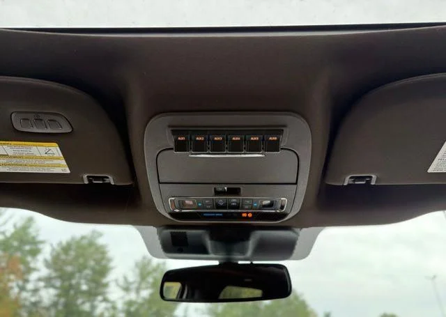 New 2026 White Ford King Ranch image 21