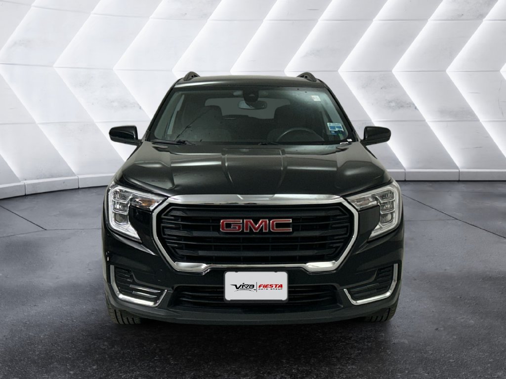 Used 2024 Black GMC SLE image 2