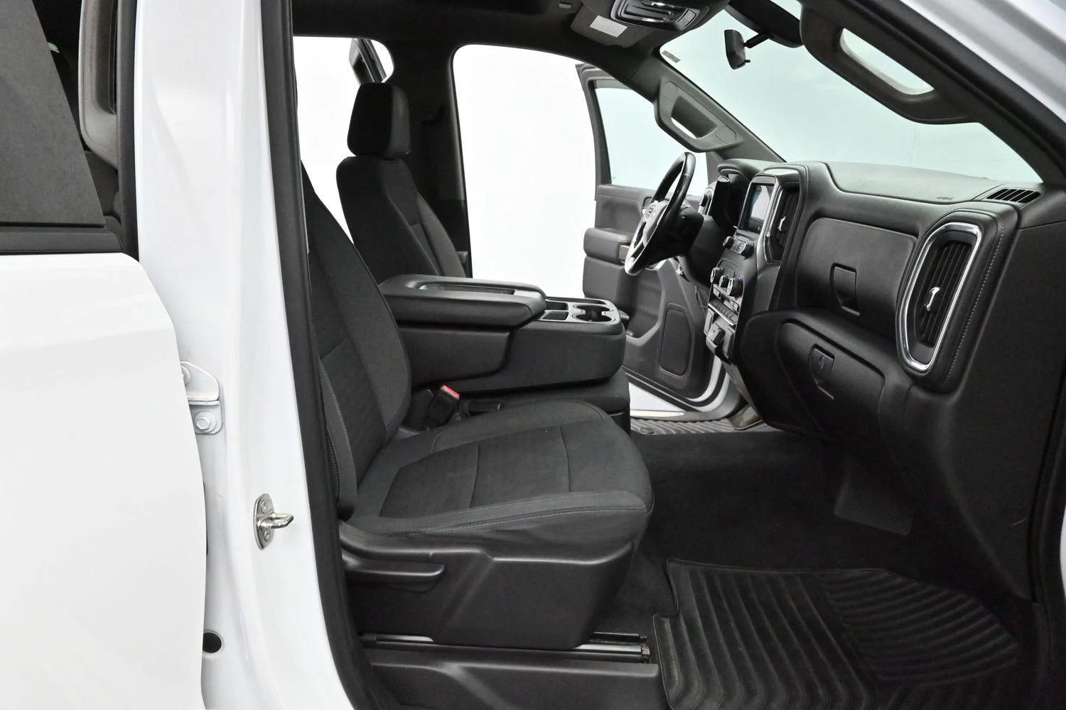 Used 2020 Summit White Chevrolet RST image 31