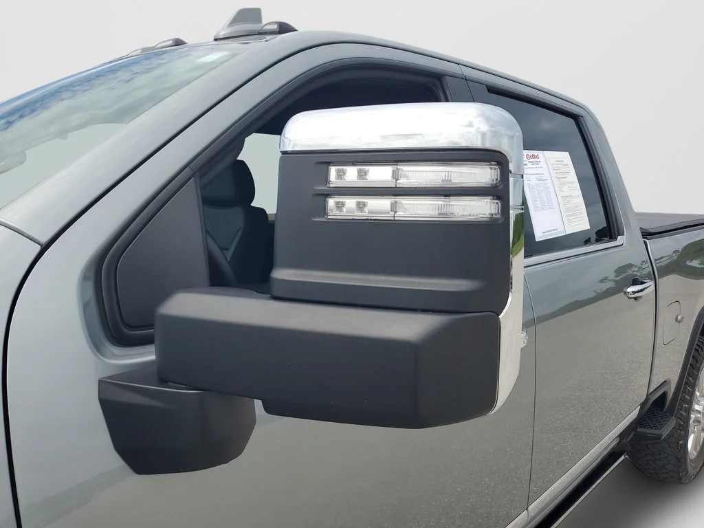 Used 2024 Sterling Gray Metallic Chevrolet High Country image 27