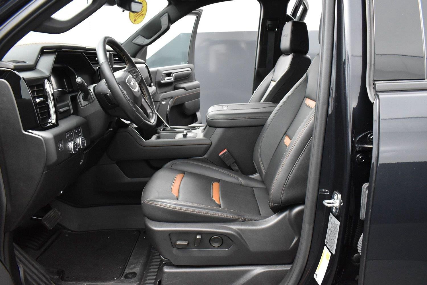 Used 2024 Titanium Rush Metallic GMC AT4 image 12