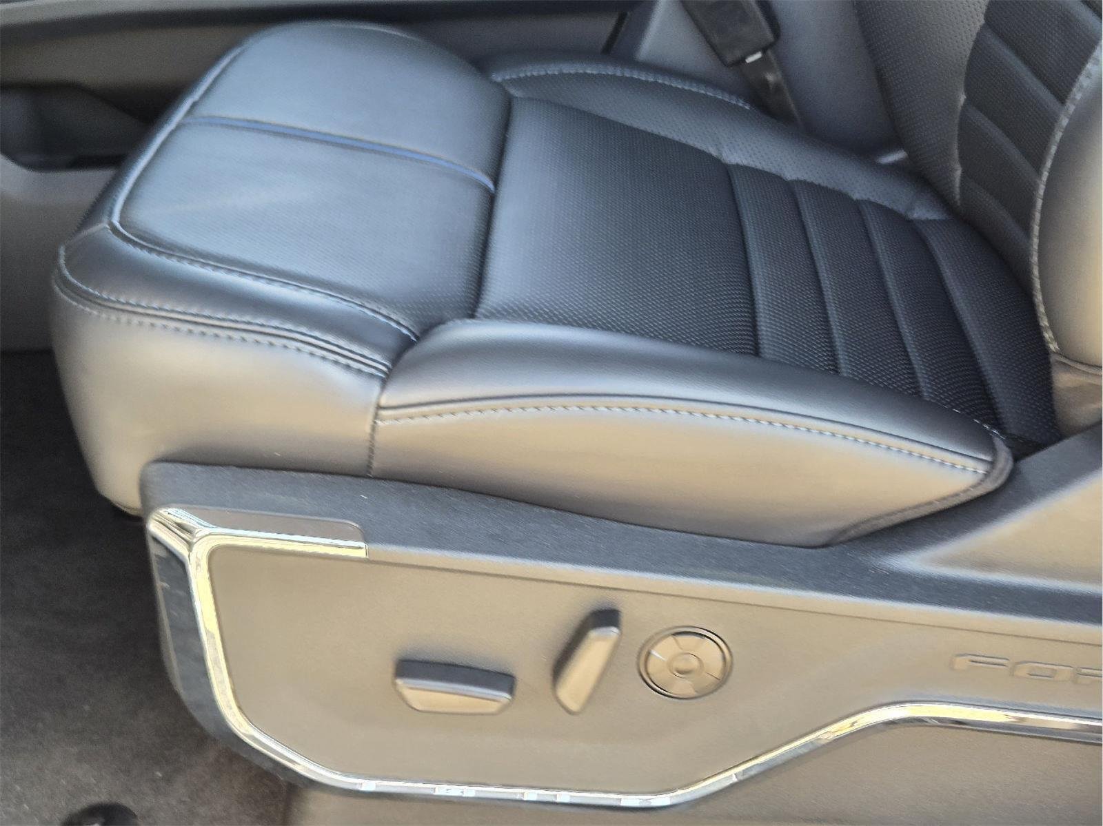 New 2026 Carbonized Gray Metallic Ford F-250® Platinum® image 16