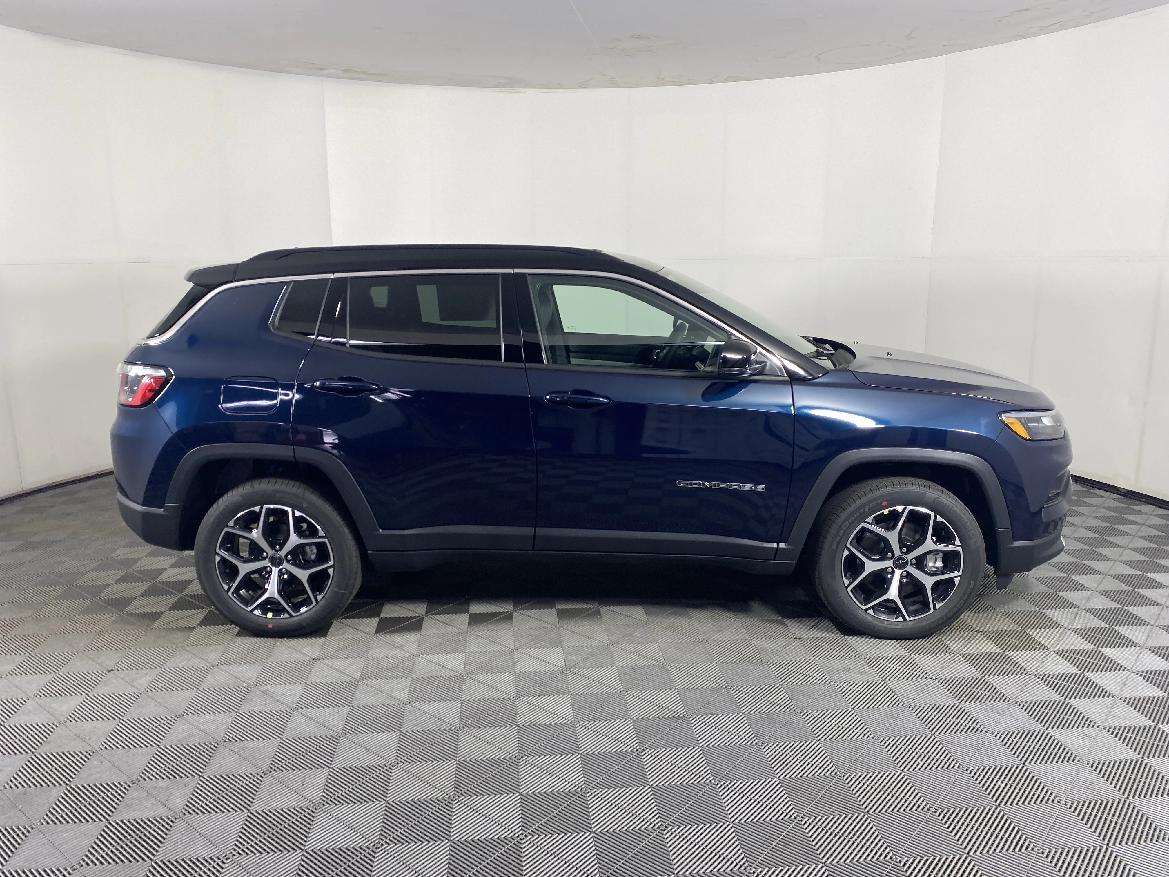 New 2026 Fathom Blue Pearl Coat Jeep Limited image 5