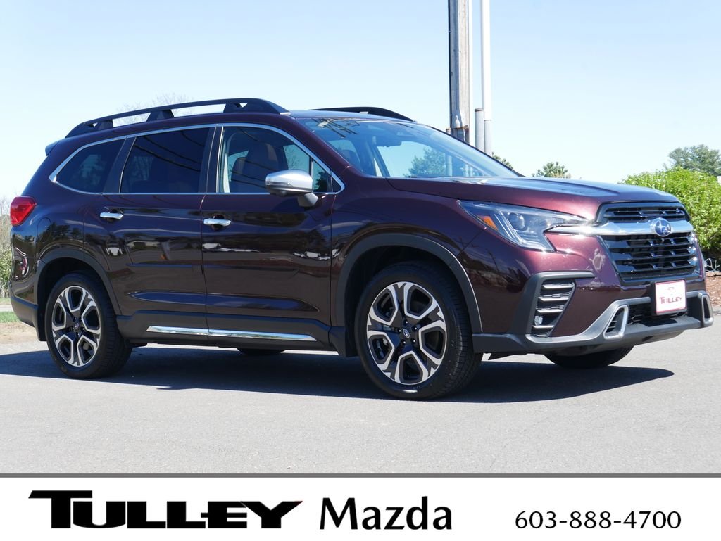 2023 Subaru Ascent Touring's photo