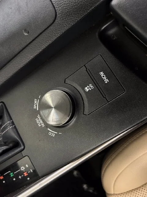 Used 2015 Starfire Pearl Lexus 250 image 23
