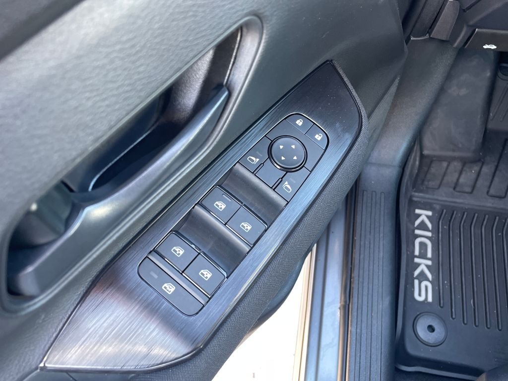 Used 2026 Gray Nissan S image 11