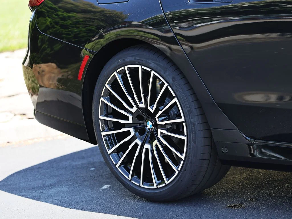New 2026 Black Sapphire Metallic BMW 760i xDrive image 6