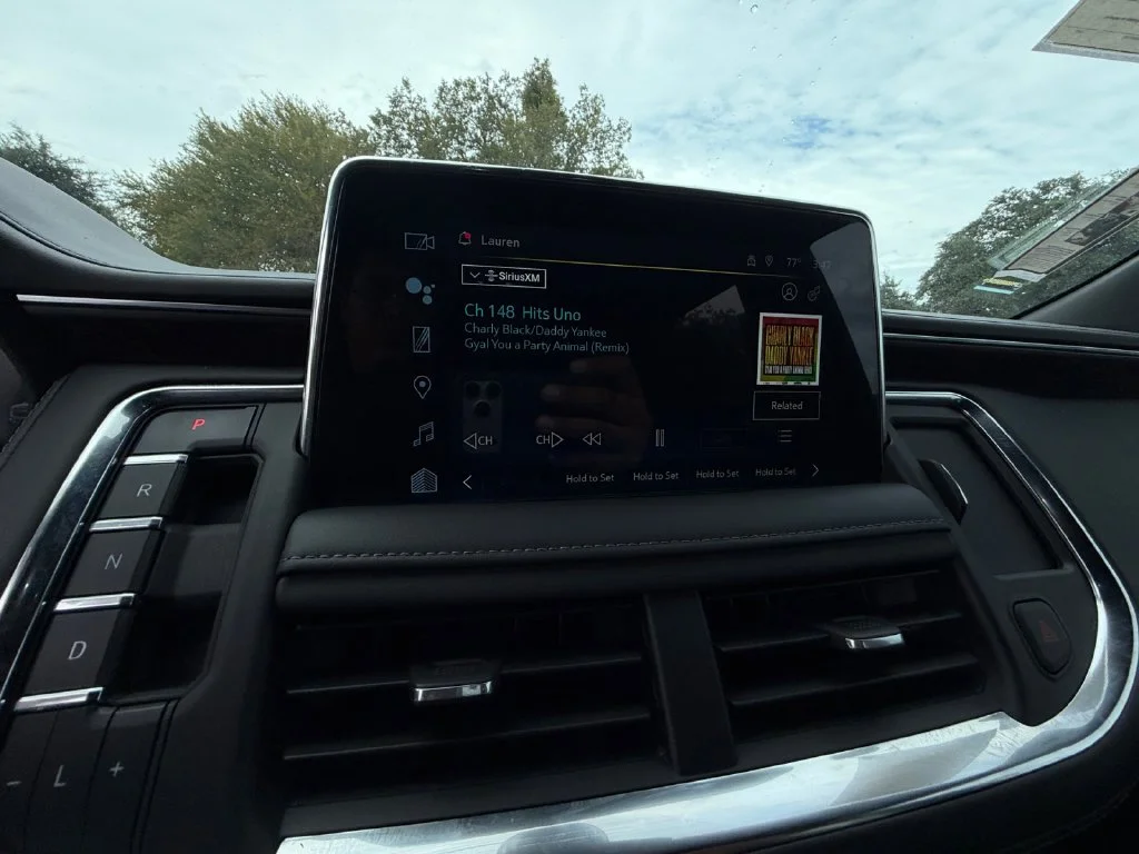 Used 2022 White Chevrolet Z71 image 21