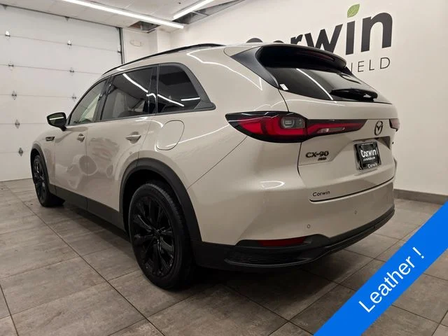Used 2026 Platinum Mazda 3.3 Turbo Premium image 3