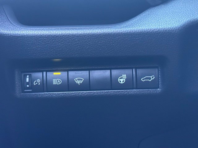 Used 2019 Gray Toyota XLE image 17
