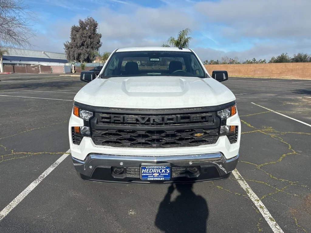 New 2026 Summit White Chevrolet WT image 8