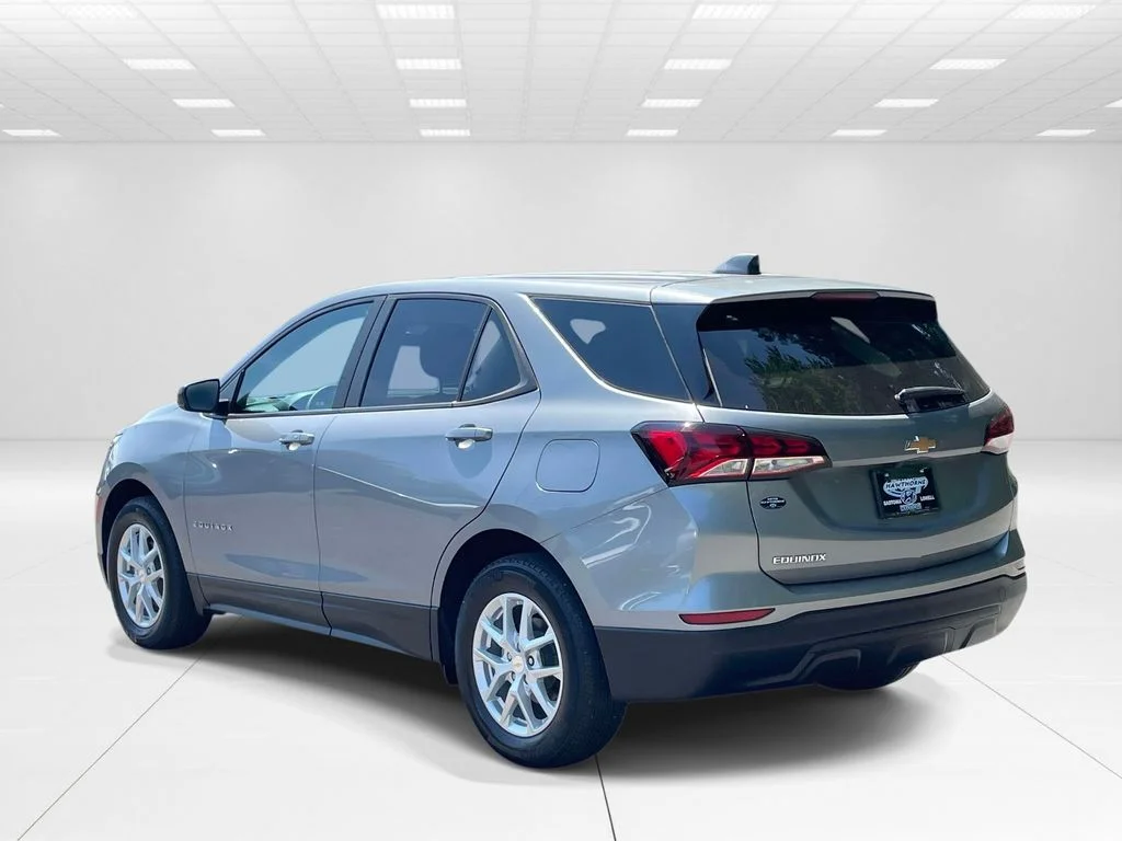 Used 2023 Gray Chevrolet LS image 4