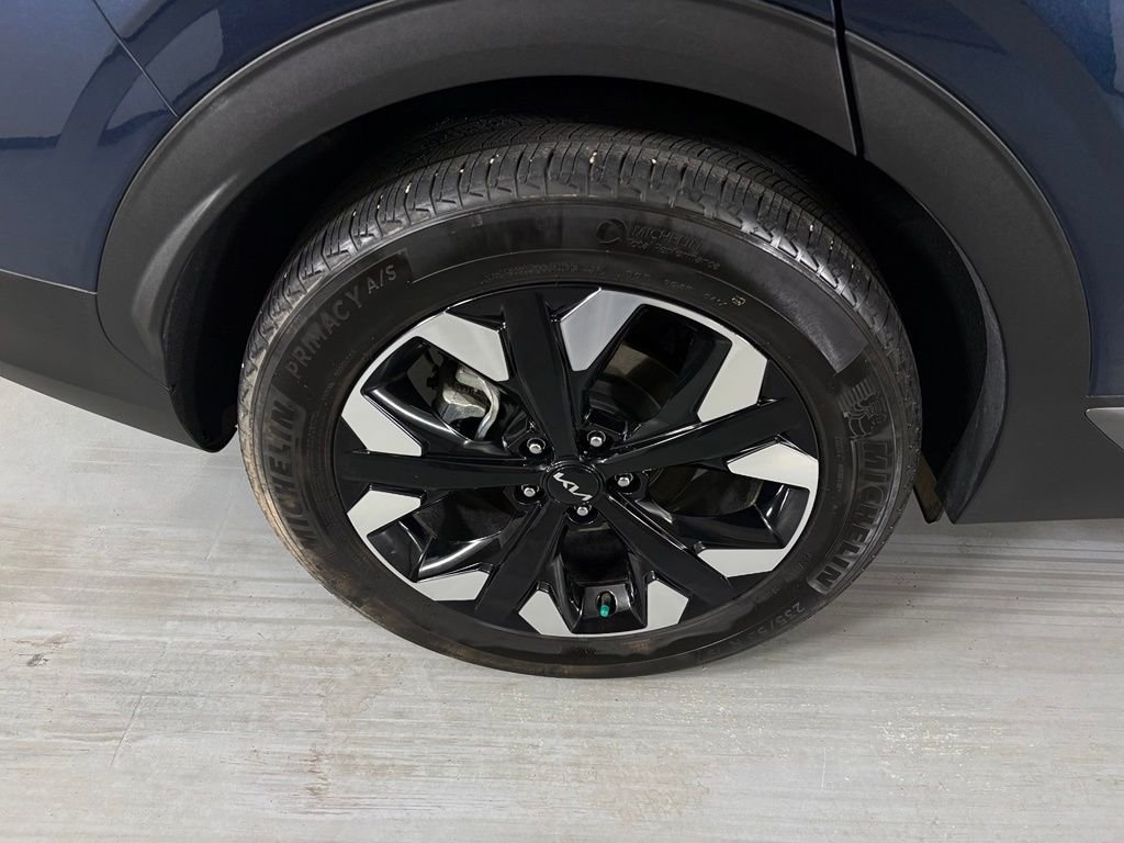 Used 2024 Blue Kia X-Line image 11