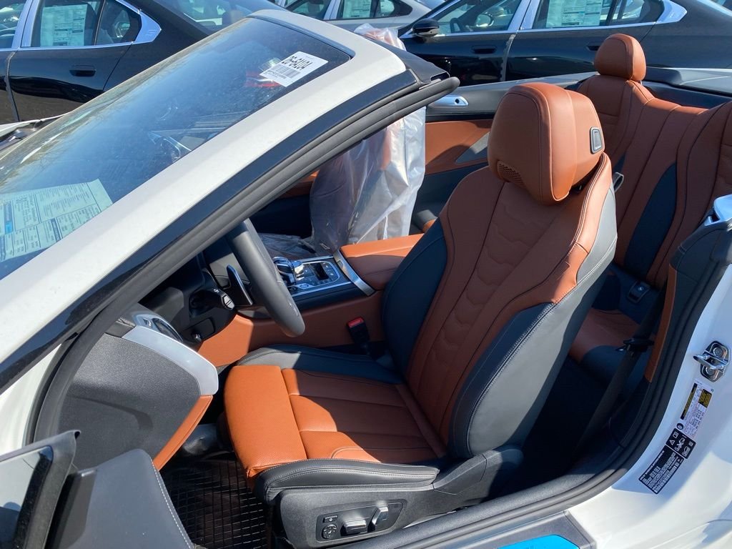 New 2026 Alpine White BMW M850i xDrive image 11