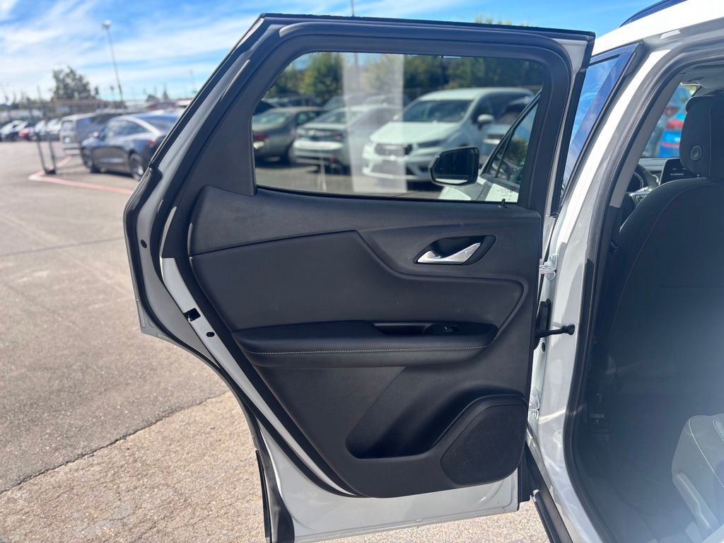 Used 2024 White Chevrolet LT image 21